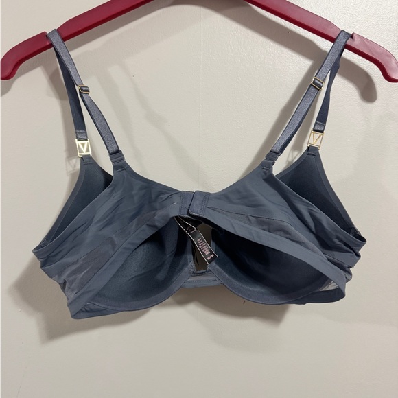 36C Victoria Secret Woman’s Bra - Picture 2 of 4